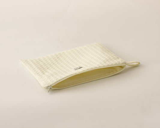 Buttercream Large Flat Pouch